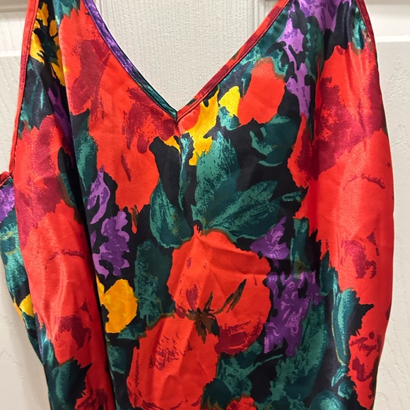 Victoria’s Secret- Floral Gown and Matching Robe- Size Medium - Picture 3 of 11